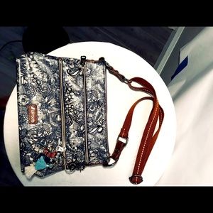 Beautiful Sakroots Handbag